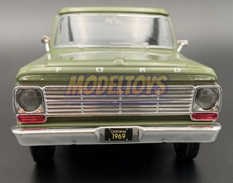 Ford F-100 Pickup 1969 1:24 Motormax 79315 Ford F-100 Pickup 1969 1:24 Motormax 79315