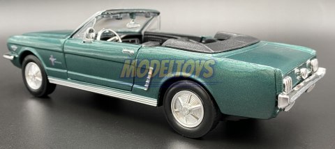Ford MUSTANG 1/2 1964 cabrio 1:24 Motormax 73212 Ford MUSTANG 1/2 1964 cabrio 1:24 Motormax 73212