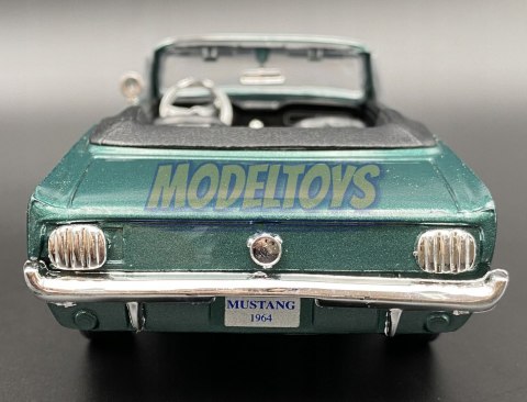 Ford MUSTANG 1/2 1964 cabrio 1:24 Motormax 73212 Ford MUSTANG 1/2 1964 cabrio 1:24 Motormax 73212