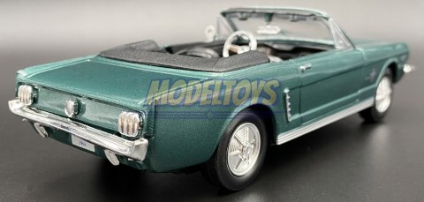 Ford MUSTANG 1/2 1964 cabrio 1:24 Motormax 73212 Ford MUSTANG 1/2 1964 cabrio 1:24 Motormax 73212