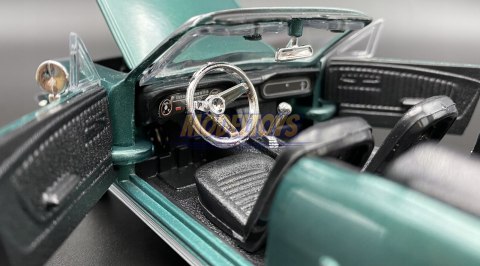 Ford MUSTANG 1/2 1964 cabrio 1:24 Motormax 73212 Ford MUSTANG 1/2 1964 cabrio 1:24 Motormax 73212