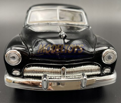 Mercury Coupe 1949 model 1:24 Motormax black Mercury Coupe 1949 model 1:24 Motormax black