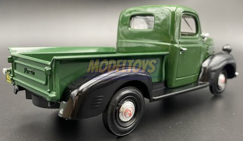 Plymouth 1941 Pickup 1:24 model Motormax 73278 Plymouth 1941 Pickup 1:24 model Motormax 73278