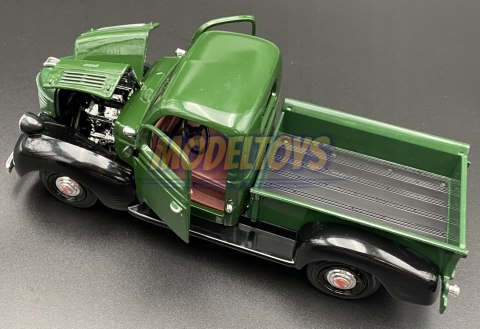 Plymouth 1941 Pickup 1:24 model Motormax 73278 Plymouth 1941 Pickup 1:24 model Motormax 73278