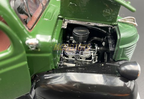 Plymouth 1941 Pickup 1:24 model Motormax 73278 Plymouth 1941 Pickup 1:24 model Motormax 73278