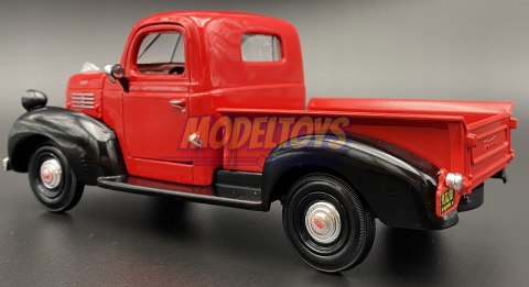 Plymouth 1941 Pickup 1:24 model Motormax 73278 Plymouth 1941 Pickup 1:24 model Motormax 73278