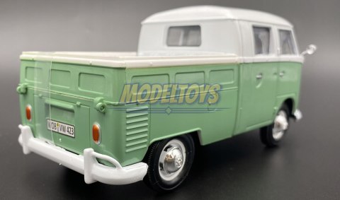 VW Type 2 T1 Double Cab Pickup 1:24 Motormax 79343 VW Type 2 T1 Double Cab Pickup 1:24 Motormax 79343
