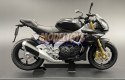 APRILIA Tuono V4 motocykl model 1:18 Welly