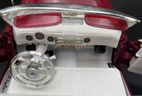 BUICK Skylark 1953 1:18 model Motormax 73129 BUICK Skylark 1953 1:18 model Motormax 73129