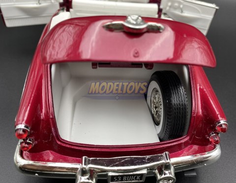 BUICK Skylark 1953 1:18 model Motormax 73129 BUICK Skylark 1953 1:18 model Motormax 73129