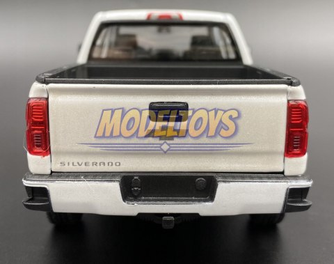 Chevrolet Silverado Z71 2017 model Welly 1:29 Chevrolet Silverado Z71 2017 model Welly 1:29