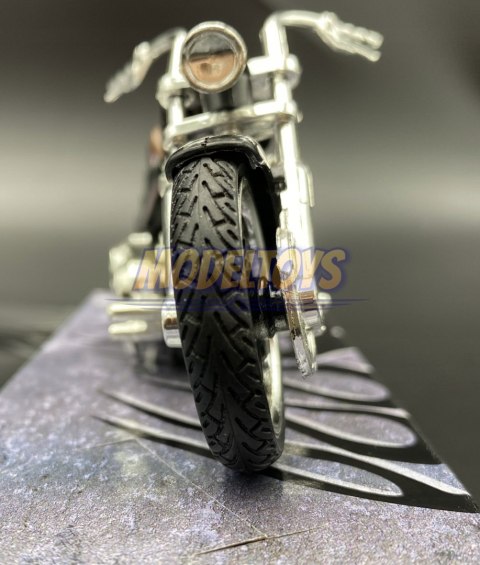Chopper Iron CUSTOM black 1:18 Motormax Chopper Iron CUSTOM black 1:18 Motormax