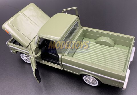 Ford F-100 Pickup 1969 1:24 Motormax 79315 Ford F-100 Pickup 1969 1:24 Motormax 79315