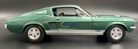 Ford MUSTANG GTA Fastback 1967 1:18 Maisto 31166 Ford MUSTANG GTA Fastback 1967 1:18 Maisto 31166