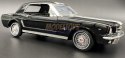 Ford Mustang 1/2 1964 1:18 model Motormax 73164