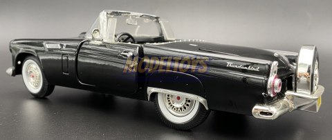 Ford Thunderbird 1956 1:18 model Motormax 73173 Ford Thunderbird 1956 1:18 model Motormax 73173