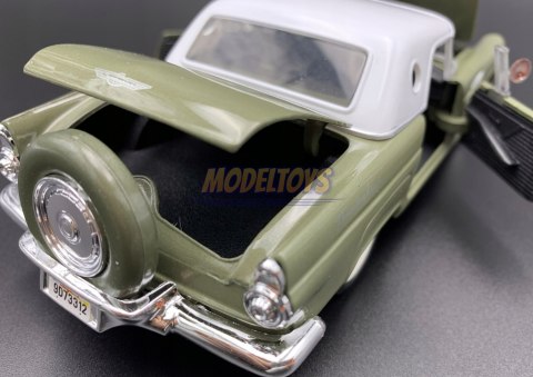 Ford Thunderbird Hard Top 1956 1:24 Motormax 73312 Ford Thunderbird Hard Top 1956 1:24 Motormax 73312