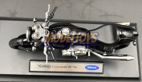 NORTON Commando 961 SE model motocykl 1:18 Welly NORTON Commando 961 SE model motocykl 1:18 Welly