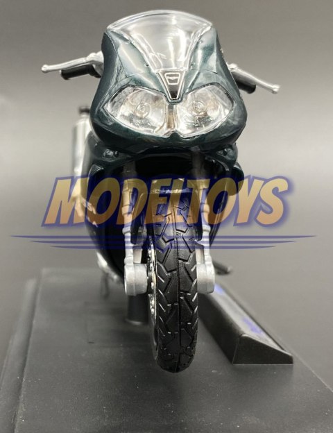 TRIUMPH Daytona 955i 2002 model 1:18 Welly TRIUMPH Daytona 955i 2002 model 1:18 Welly