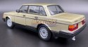 VOLVO 240 GL gold model 24102 Welly 1:24