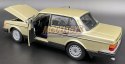 VOLVO 240 GL gold model 24102 Welly 1:24