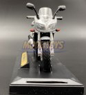 YAMAHA FZ1 Fazer 2006 na podstawce 1:18 Motormax