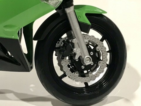 KAWASAKI 650R Ninja model 1:10 Welly 62803 KAWASAKI 650R Ninja model 1:10 Welly 62803