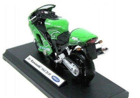 KAWASAKI Ninja ZX-12R 2001 model 1:18 Welly KAWASAKI Ninja ZX-12R 2001 model 1:18 Welly