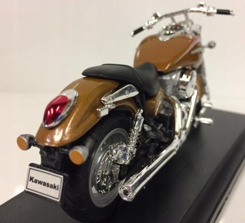 KAWASAKI Vulcan 1500 Mean Streak 2002 1:18 Welly KAWASAKI Vulcan 1500 Mean Streak 2002 1:18 Welly