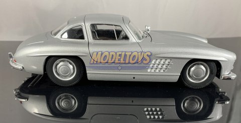 MERCEDES-BENZ 300 SL model 1:24 WELLY 24064 MERCEDES-BENZ 300 SL model 1:24 WELLY 24064