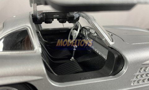 MERCEDES-BENZ 300 SL model 1:24 WELLY 24064 MERCEDES-BENZ 300 SL model 1:24 WELLY 24064