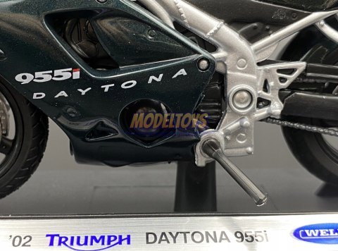 TRIUMPH Daytona 955i 2002 model 1:18 Welly TRIUMPH Daytona 955i 2002 model 1:18 Welly
