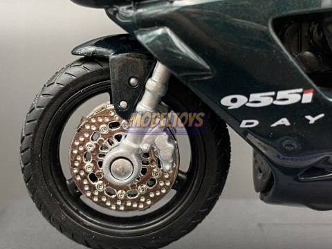 TRIUMPH Daytona 955i 2002 model 1:18 Welly TRIUMPH Daytona 955i 2002 model 1:18 Welly