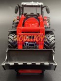 Traktor Massey Ferguson z ładowaczem napęd BBURAGO