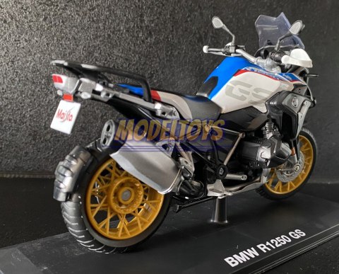 BMW R 1250 GS PODSTAWKA model 1:12 Maisto 32703 BMW R 1250 GS PODSTAWKA model 1:12 Maisto 32703