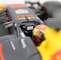 Bolid F1 Red Bull RB13 #33 Verstappen Bburago 1:18