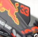 Bolid F1 Red Bull RB13 #33 Verstappen Bburago 1:18