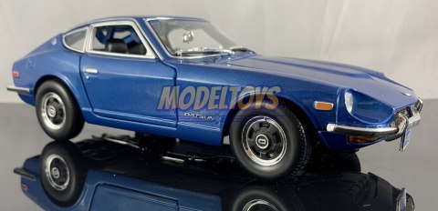 DATSUN 240Z 1971 blue 1:18 model Maisto 31170