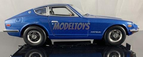 DATSUN 240Z 1971 blue 1:18 model Maisto 31170