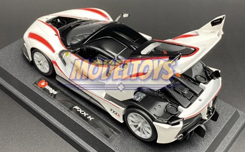 FERRARI FXX K #75 white model Bburago 26301 1:24 FERRARI FXX K #75 white model Bburago 26301 1:24
