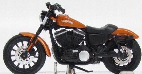 HARLEY DAVIDSON '14 Sportster Iron 883 1:18 Maisto HARLEY DAVIDSON '14 Sportster Iron 883 1:18 Maisto
