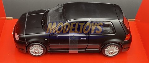 Volkswagen VW Golf R32 matowy 1:24 Maisto 31290 Volkswagen VW Golf R32 matowy 1:24 Maisto 31290