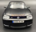 Volkswagen VW Golf R32 matowy 1:24 Maisto 31290