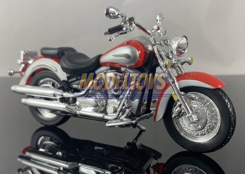 YAMAHA Road Star 2001 motocykl model 1:18 Maisto YAMAHA Road Star 2001 motocykl model 1:18 Maisto