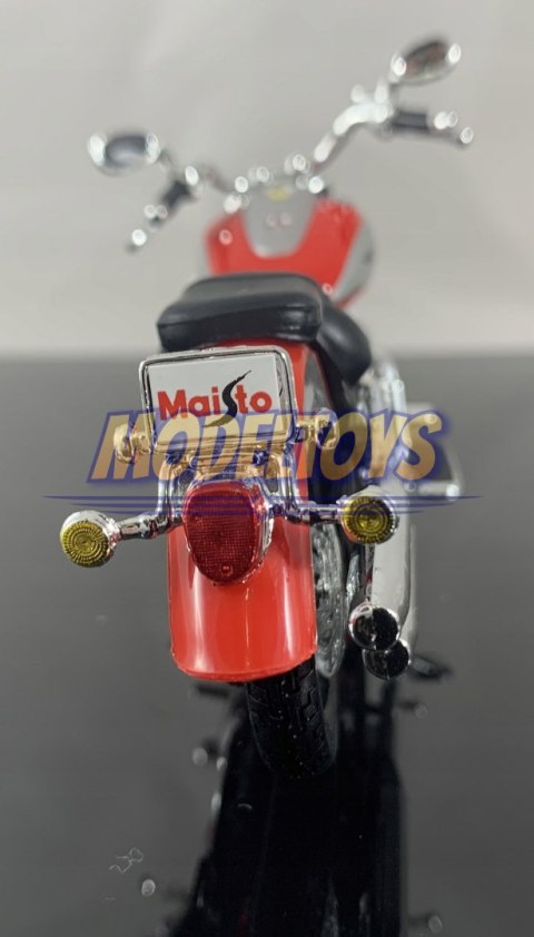 YAMAHA Road Star 2001 motocykl model 1:18 Maisto YAMAHA Road Star 2001 motocykl model 1:18 Maisto