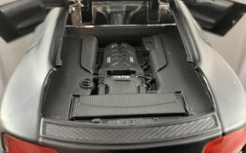 AUDI R8 V10 plus black mat 1:24 model Maisto 31281 AUDI R8 V10 plus black mat 1:24 model Maisto 31281