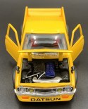 DATSUN 620 1973 1:24 pick up Maisto Design 32528