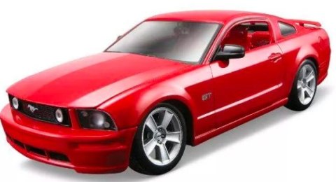 Ford MUSTANG GT 2006 1:24 red model Maisto 31997