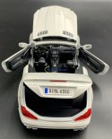 Mercedes SL 63 AMG white model 1:18 Maisto 36168