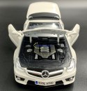 Mercedes SL 63 AMG white model 1:18 Maisto 36168